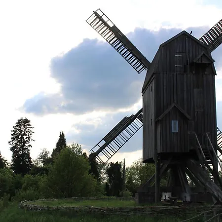 Alandblick مزرعة للإقامة *